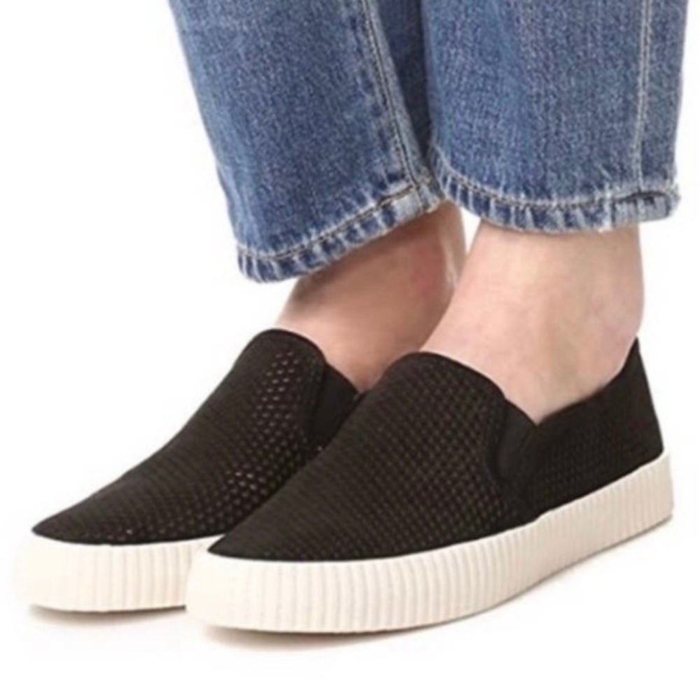 FRYE CAMILLE PERFORATED BLACK SUEDE SLIP ON SHOES SIZE 8.5‎